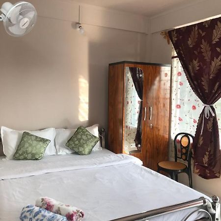 Living Roots Lodge Cherrapunji Exteriör bild