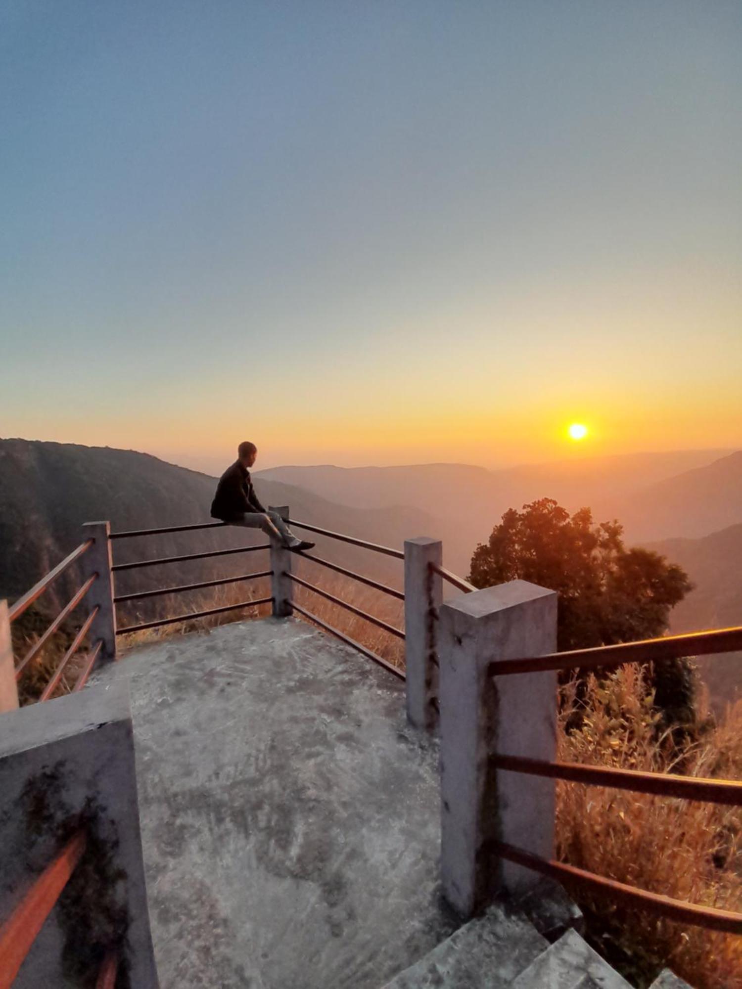 Living Roots Lodge Cherrapunji Exteriör bild